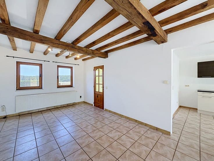 3-bedroom house with a garden and garage in Haversin!