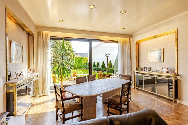 Characterful townhouse with authentic