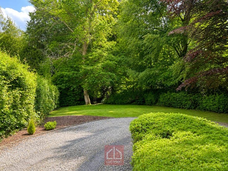 Fort Jaco – 4 Bedrooms + Office