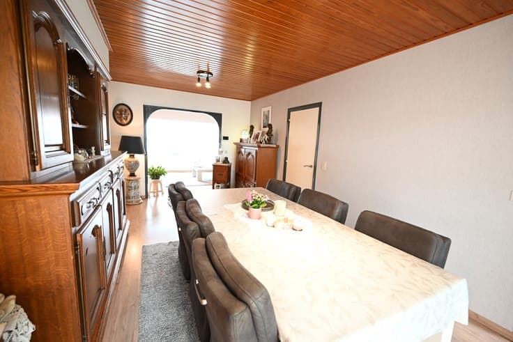 DEGELIJKE bel-etagewoning op TOPLIGGING!