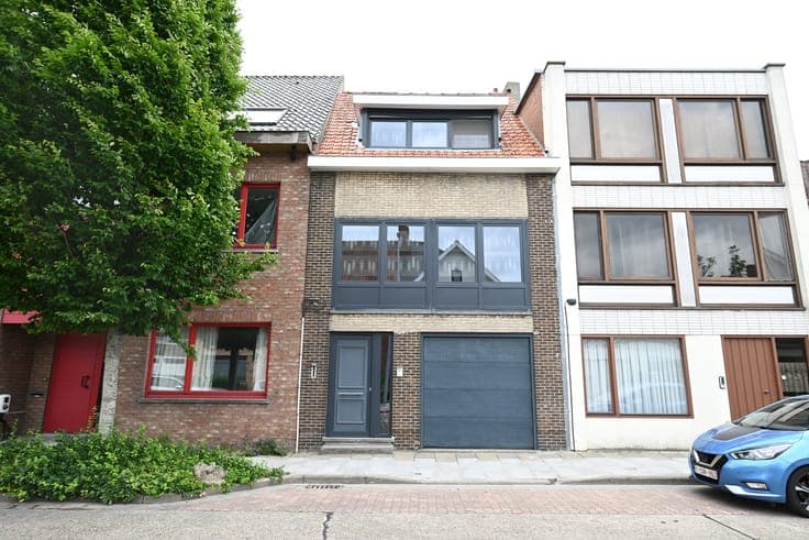DEGELIJKE bel-etagewoning op TOPLIGGING!