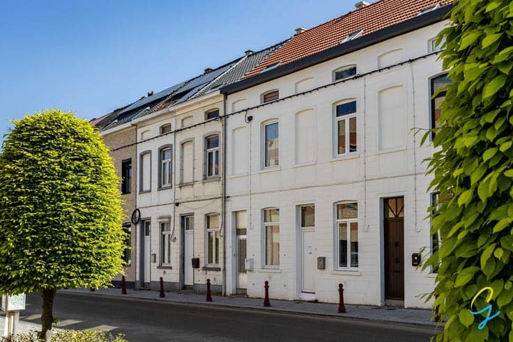 Centrally located terraced house with 2 bedrooms