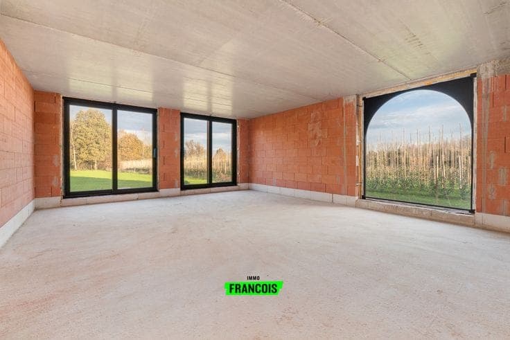 Casco pastor-style home in a quiet location in Letterhoutem