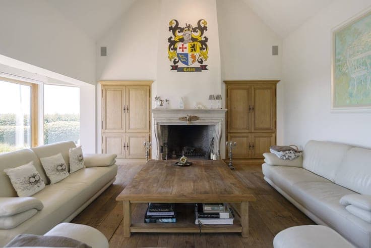 Exclusive country house on 6,063 m² for sale in Lampernisse