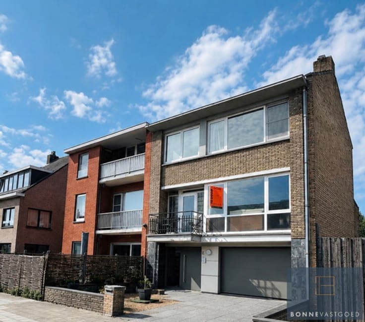 House in Sint-Kruis