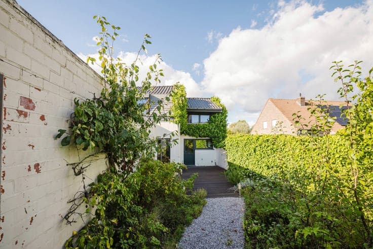 House with 2 bdrm, a garden and a garage in Merelbeke