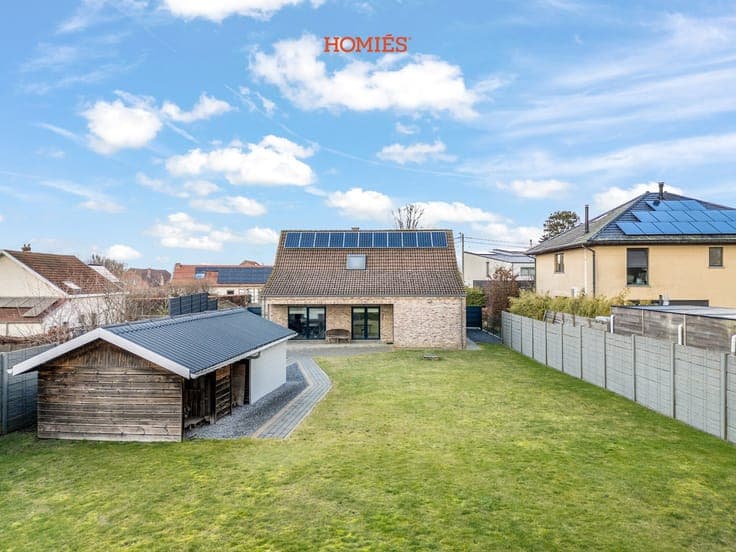 Landelijk gelegen woning met zuidgerichte tuin en 3 slaap...