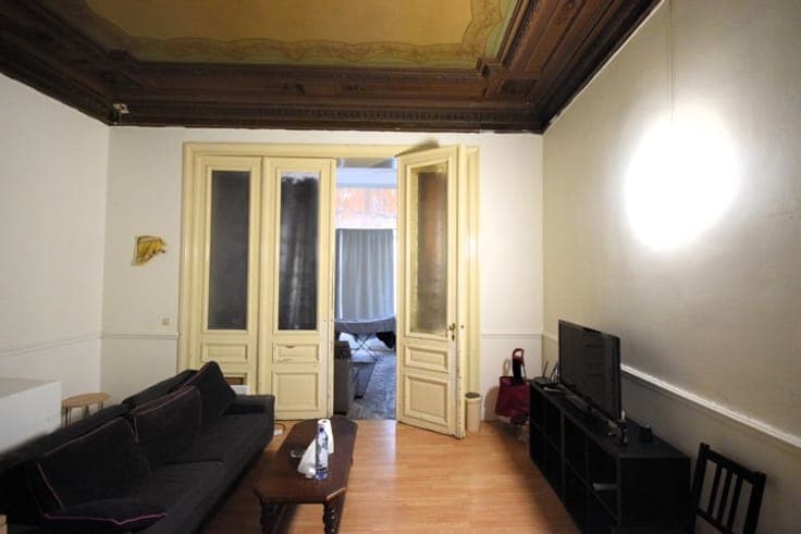 INVESTMENT PROPERTY WITH 3 RESI UNITS 2 DUPLEXES- 1APARTMENT