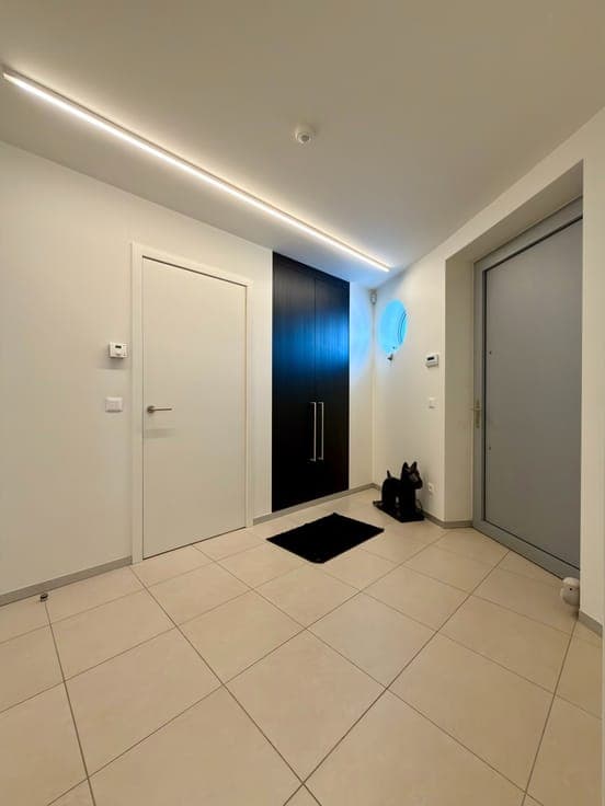 ENERGIEZUINIGE HOB MET 3-SLPKS, GARAGE/MAGAZIJN & STADSTUIN!