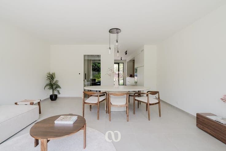 Fully finished new build house with 3 bedrooms