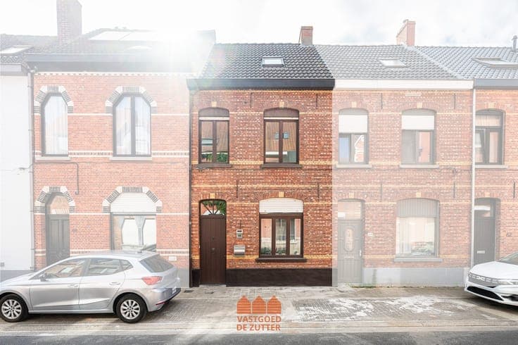 Instapklare gezinswoning met 3 slaapkamers, garage en zui...