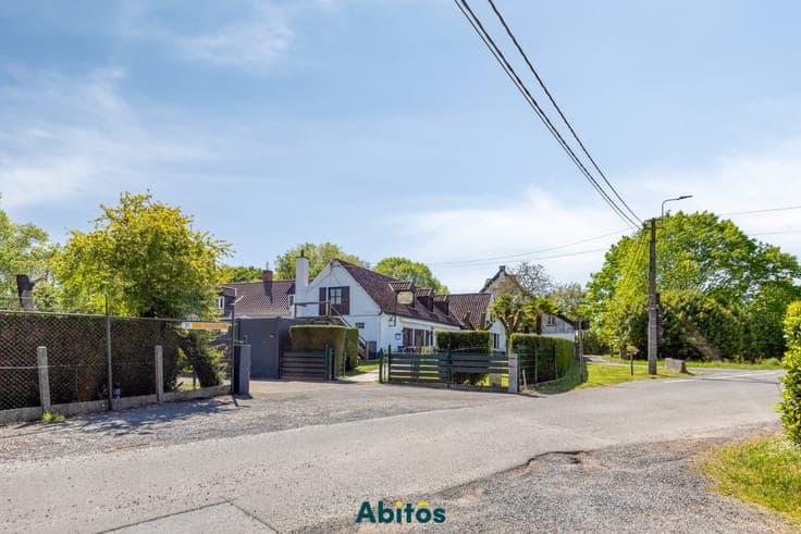 Authentic farmhouse with a beautiful nature area, located...