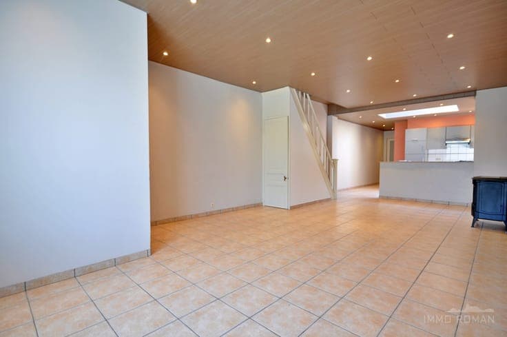 Instapklare woning met tuin te Ronse