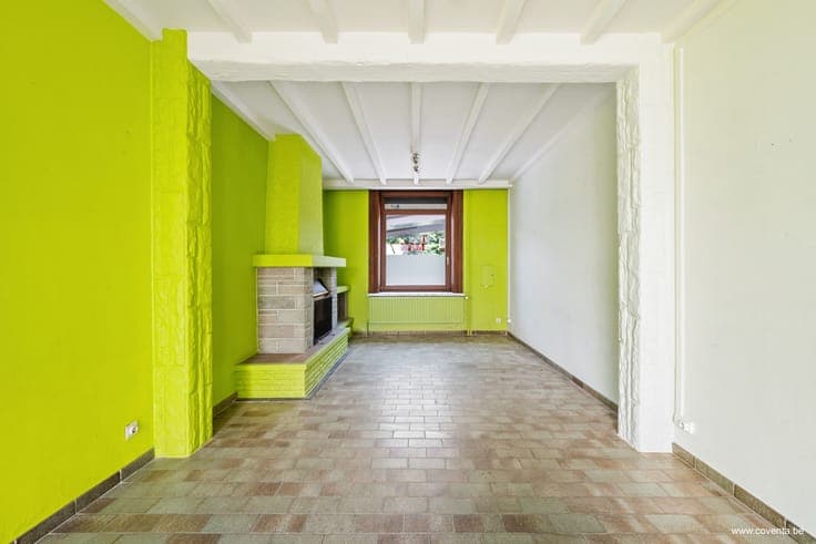 Te koop – Op te frissen woning met tuin, veranda en 3 sla...
