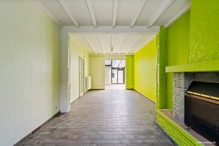 Te koop – Op te frissen woning met tuin, veranda en 3 sla...