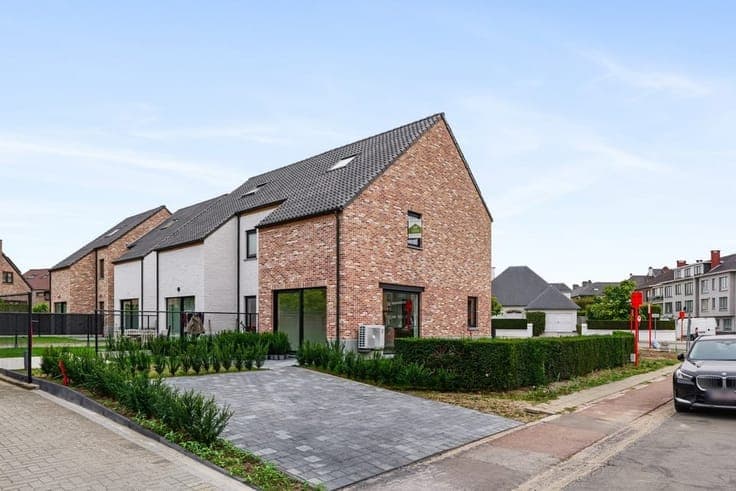 VOLLEDIG AFGEWERKTE NIEUWBOUWWONING IN PASTORIJSTIJL OP W...