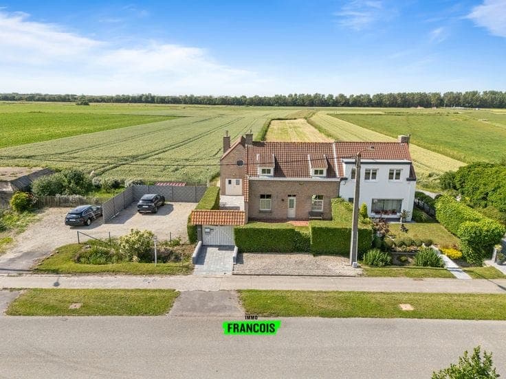A unique property with a studio, garage and stunning views …