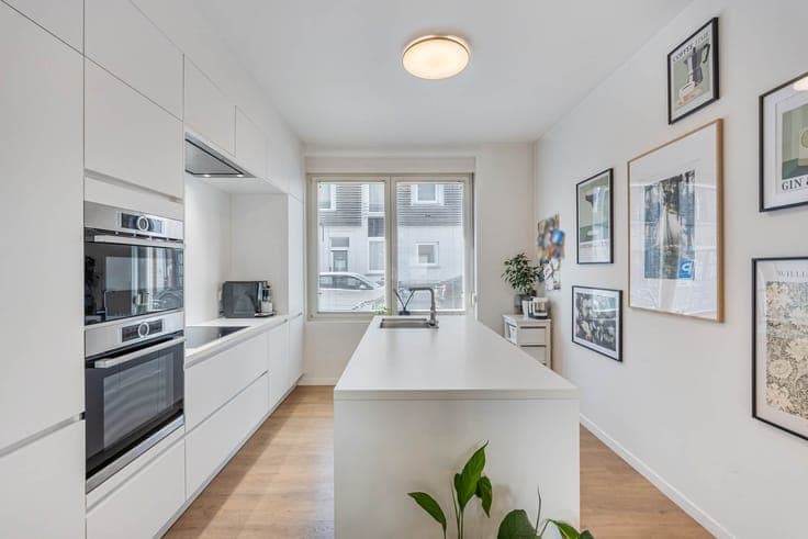 Recent en volledig gerenoveerde woning met 3 slaapkamers ...