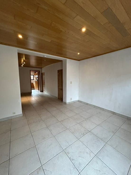 Nice house renovated and well situated