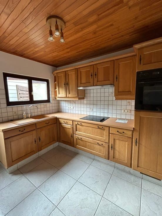 Nice house renovated and well situated
