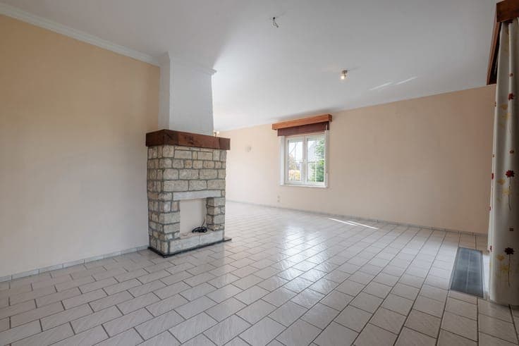 Stunning 5-bedroom villa with spacious grounds in Orp