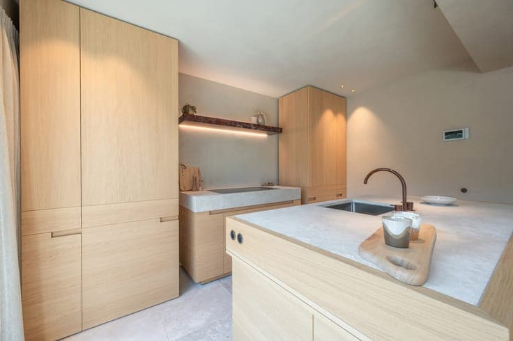 Move-in ready gem: elegant living in total comfort
