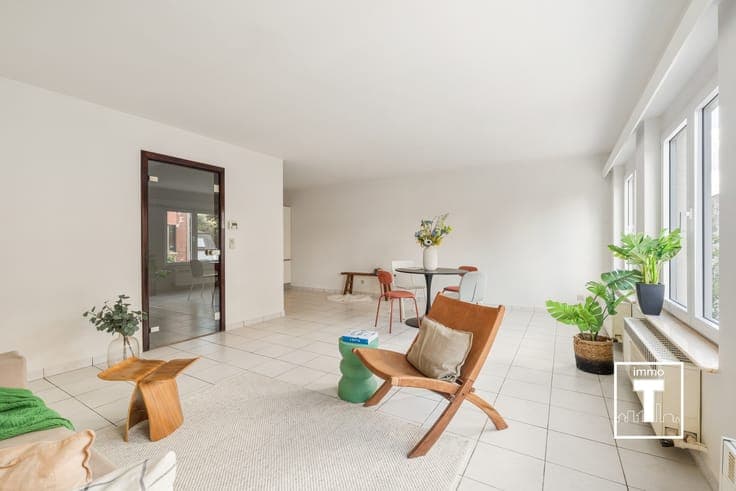 2 slaapkamer woning met garage op een rustige ligging!