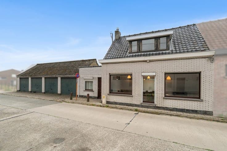 Riant gelegen HOB met tuin en 4 garages