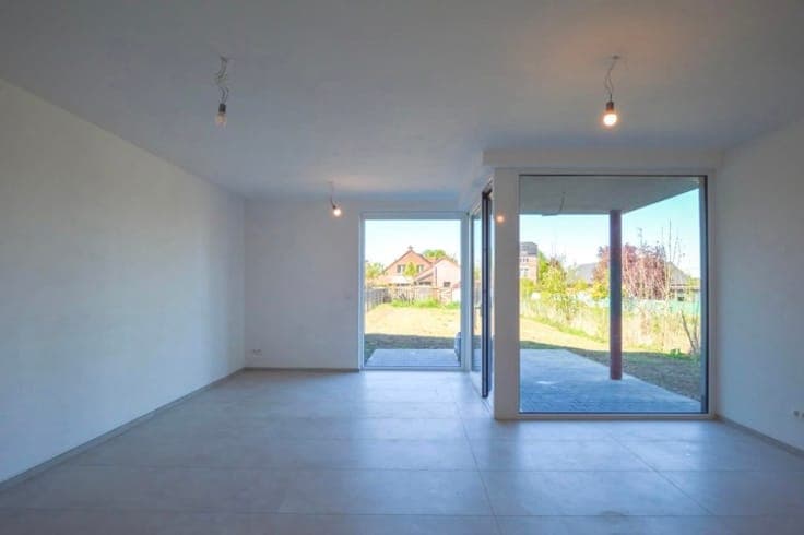 DELFIMMO - SUPERBE MAISON NEUVE AVEC CARPORT ET JARDIN !