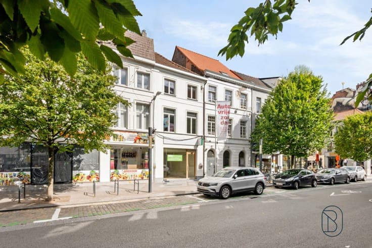 Office & retail space in central Kortrijk