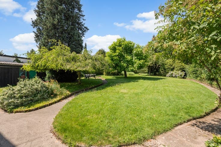 Spacious (multi-family) house for sale in Grimbergen