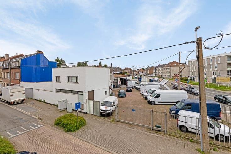 House in Leeuw-Saint-Pierre