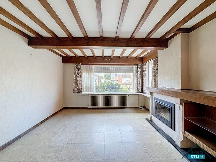 Woning met atelier nabij het centrum van Veldegem