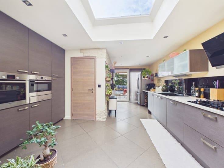 RENOVATED 3-BEDR. HOUSE WITH TERRACE & CELLAR - EPC C