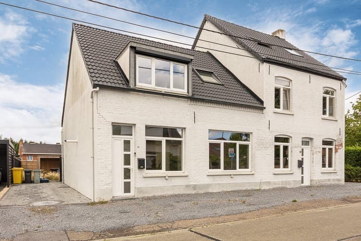 Recent gerenoveerde woning op een rustige locatie!