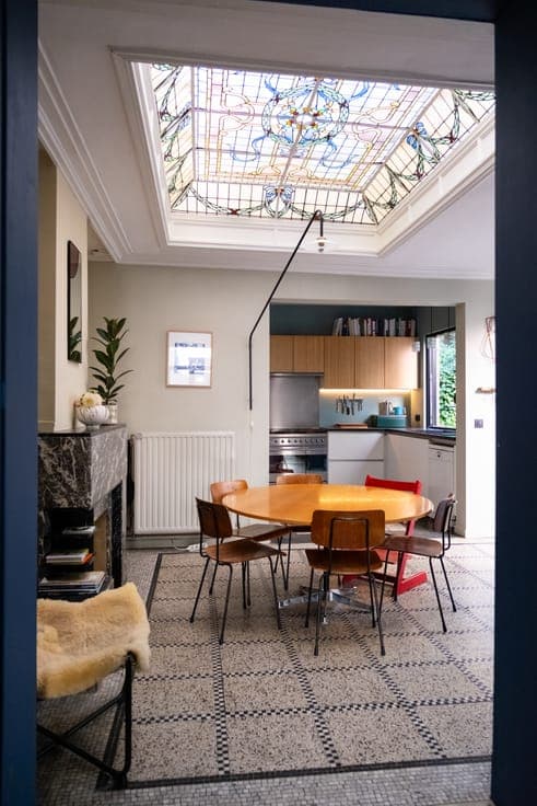 Charming townhouse with garage and a sunny city courtyard.