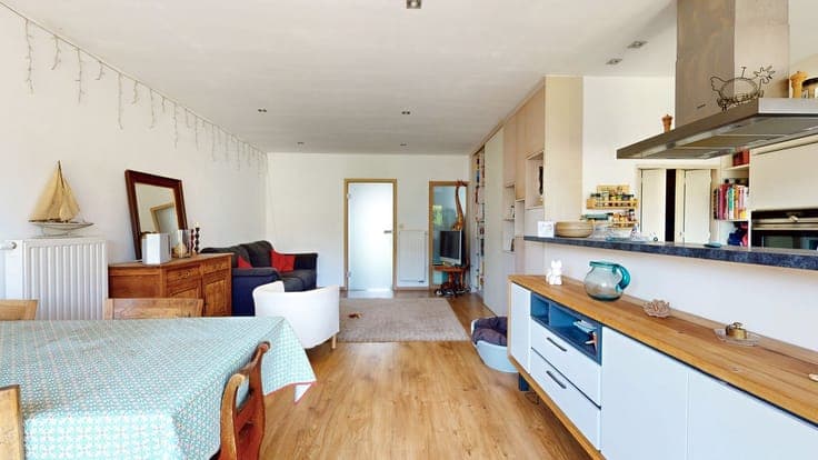 Splendide maison 2016, 4 chambres, bureau et beau jardin.