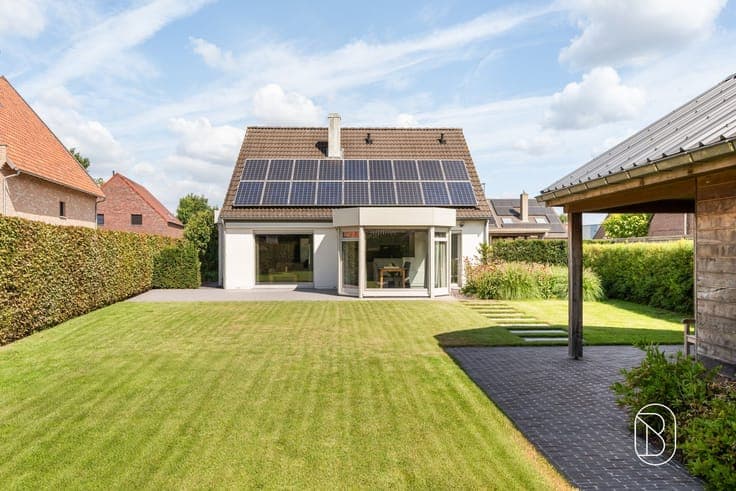A move-in-ready, energy-efficient family home