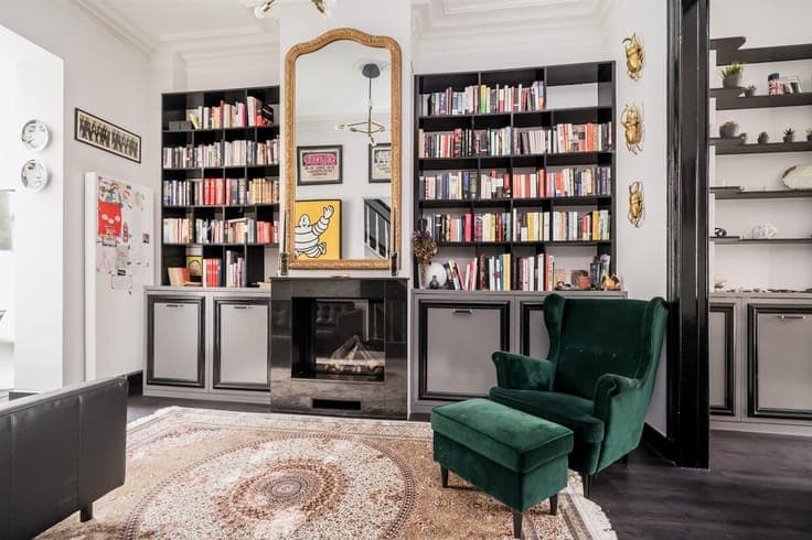 Beautiful renovated master house on a prime location in the