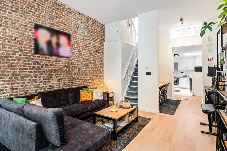 Gezellige, instapklare woning met 3 slaapkamers en terras.