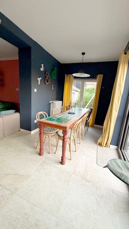 Charming Family Home with Large Garden in Sint-Denijs