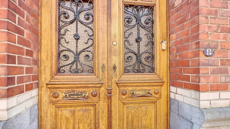 Character House to Renovate – Wavre City Center