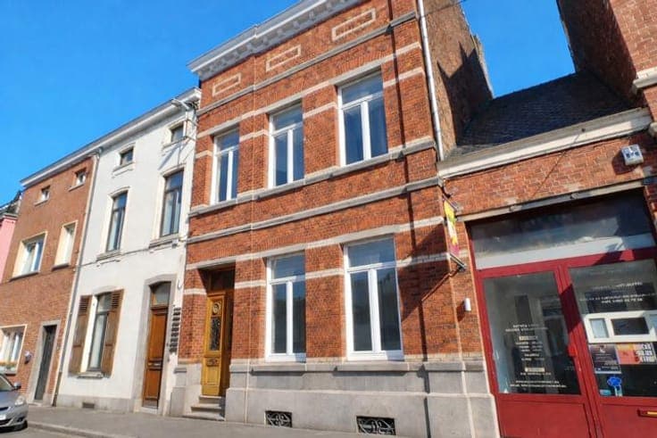 Character House to Renovate – Wavre City Center