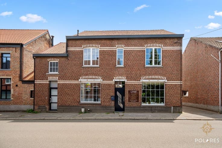 Versatile home in the heart of Neerijse!
