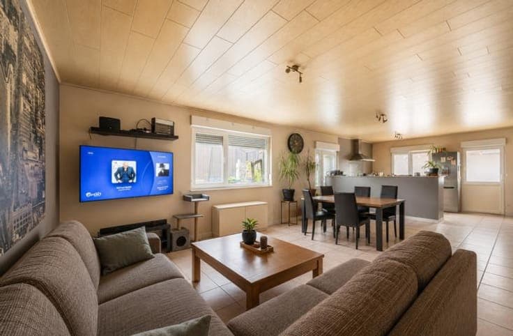 Investment property: 2 apartments – Ideal for investors!
