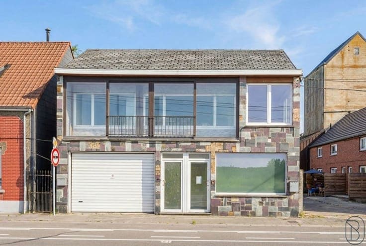 Investment property: 2 apartments – Ideal for investors!