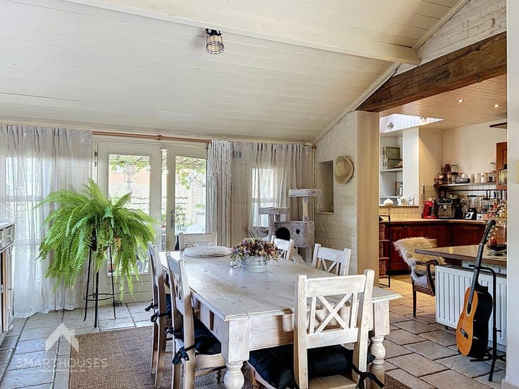 Cosy 3-bedroom home with garage
