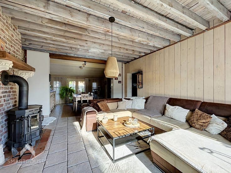 Cosy 3-bedroom home with garage