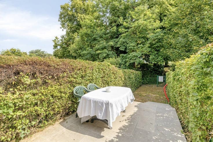 Renovated house with cozy garden along the Brugse Vesten