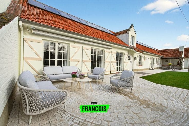 The Treehouse – Unique holiday home & experience venue in G…
